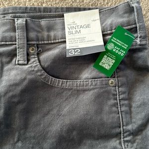 Women size 32 gray velvet vintage slim pants